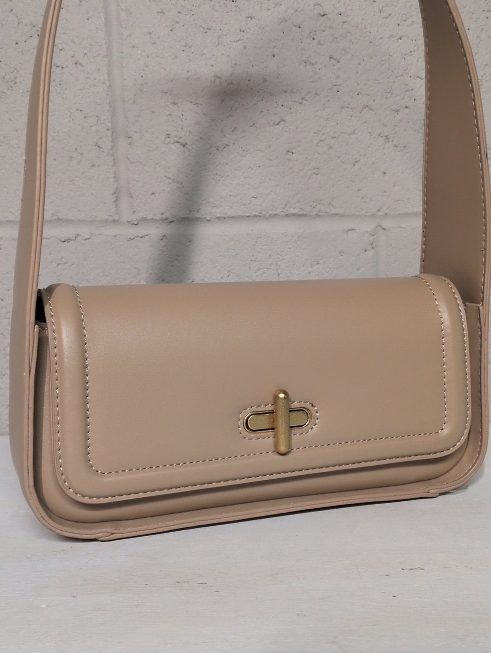 Beige Leather Shoulder Bag with Turn-Lock Closure - Picture 2 of 8
